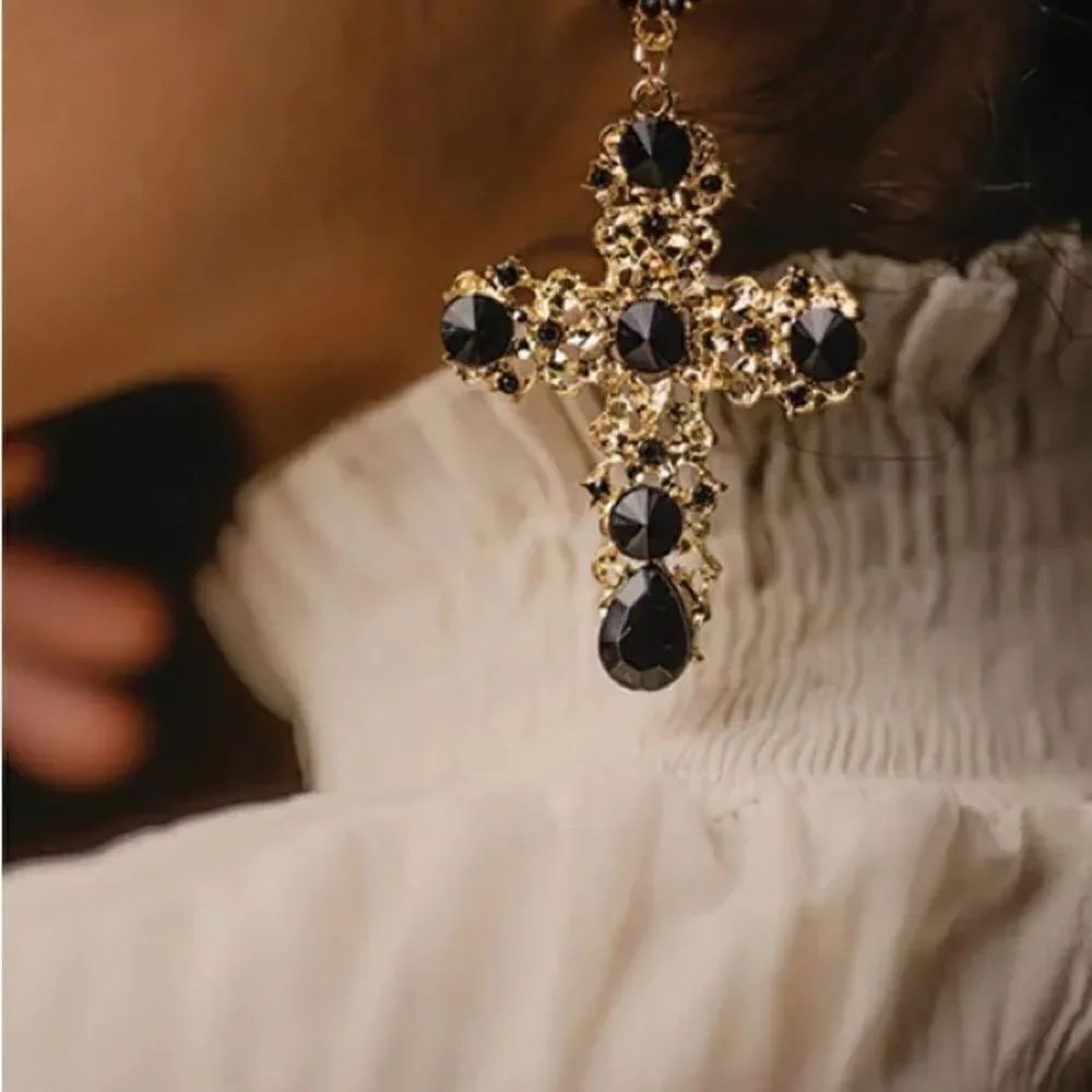 Vintage cross earrings N1159